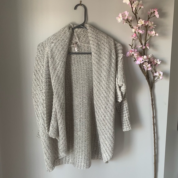 Free People Sweaters - FREE PEOPLE / KNIT CARDIGAN SWEATER CREAM